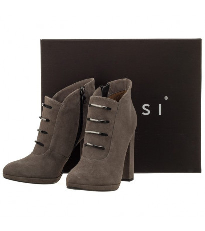 Nessi Szare 928/N 198 (NE34-c) bateliai