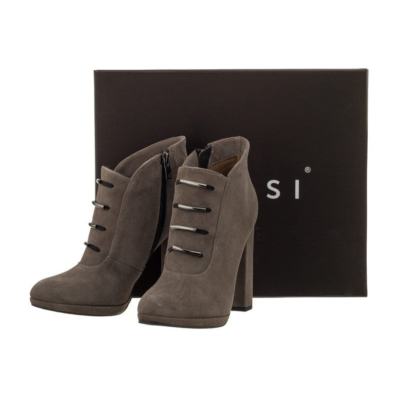 Nessi Szare 928/N 198 (NE34-c) bateliai