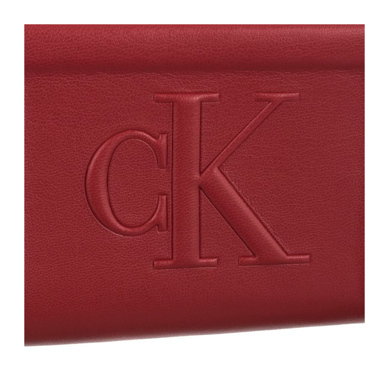 Calvin Klein Sculpted Med Zip Around Pipping K60K610353 XL6 Dark Candy Apple (CK178-b) rankinė