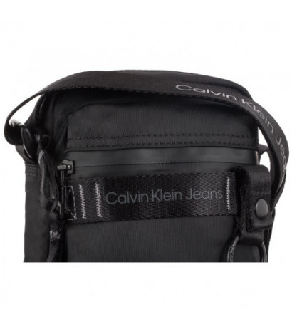 Calvin Klein Ultralight Reporter18 Nylon Black K50K509817 BDS (CK239-a) rankinė