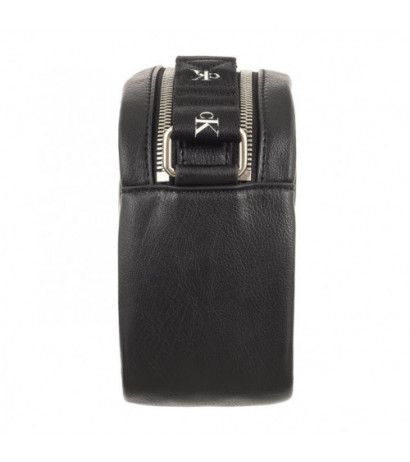 Calvin Klein Ultralight Dblzip Camera Bag 21 Pu Black K60K610326 BDS (CK297-a) rankinė