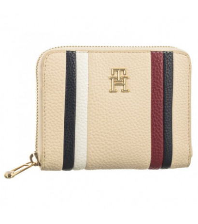 Tommy Hilfiger TH Emblem...