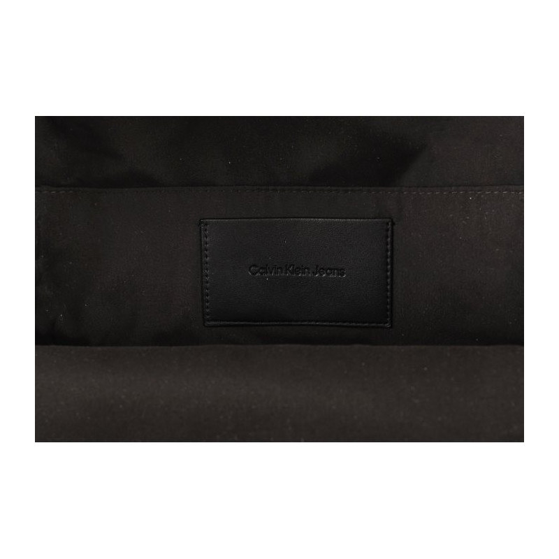 Calvin Klein Sculpted Campus Bp40 Mono Fashion Black K60K608375 0GJ (CK307-a) kuprinė
