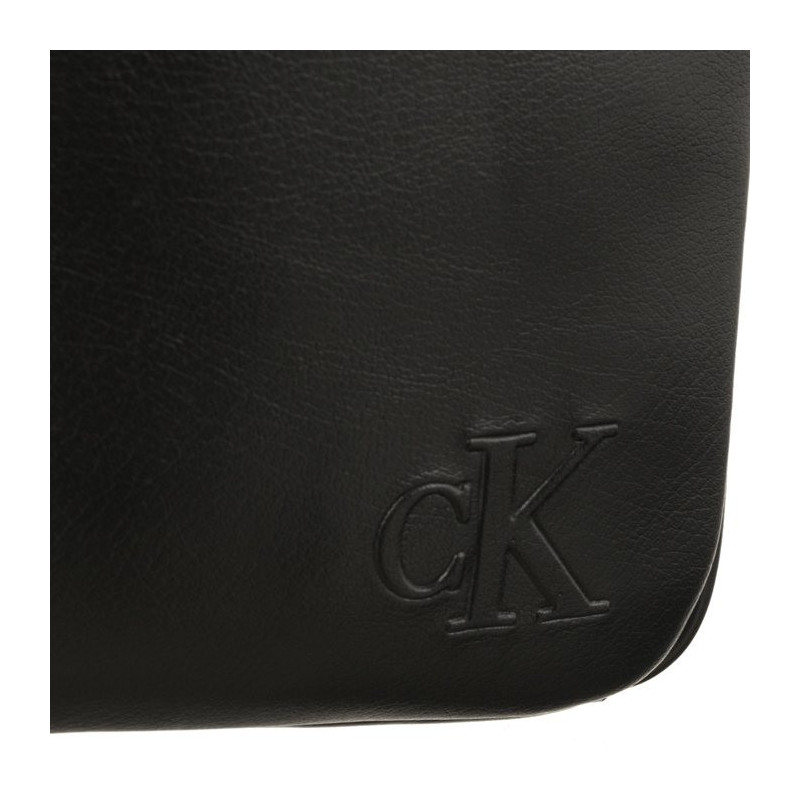 Calvin Klein Ultralight Reporter18 W/Pkt Black K50K511489 BEH (CK423-a) rankinė