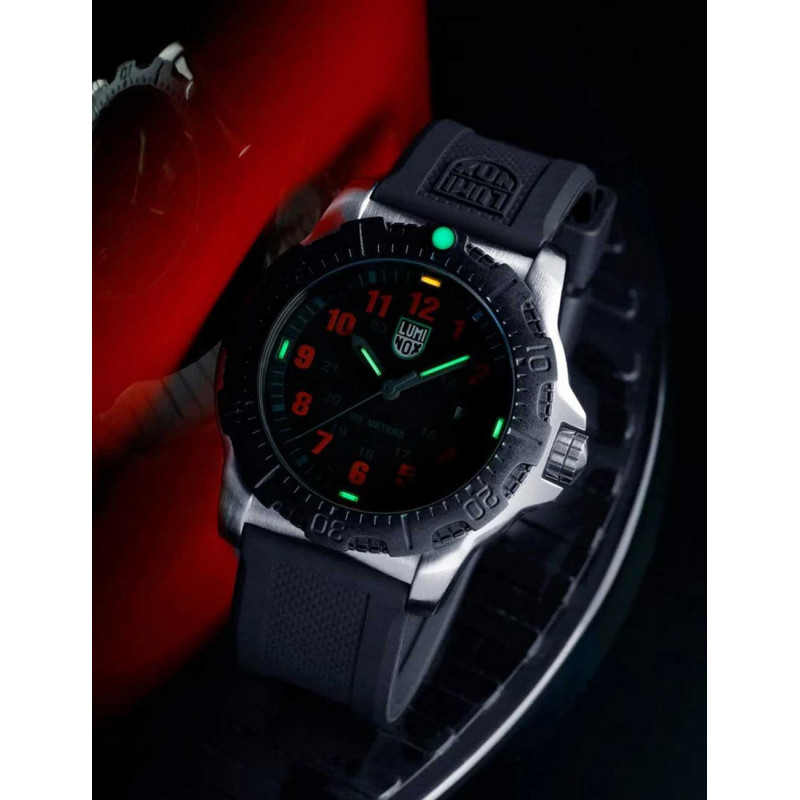 Luminox X2.2145 