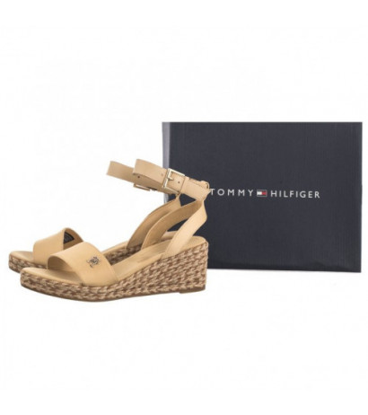 Tommy Hilfiger Colorful Wedge Satin Sandal Hervest Wheat FW0FW07913 ACR (TH1058-a) batai