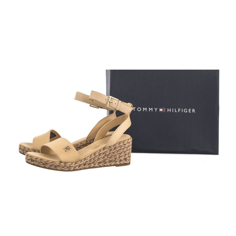 Tommy Hilfiger Colorful Wedge Satin Sandal Hervest Wheat FW0FW07913 ACR (TH1058-a) batai
