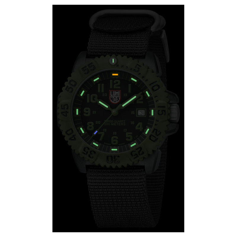 Luminox XS.3041 Luminox XS.3041