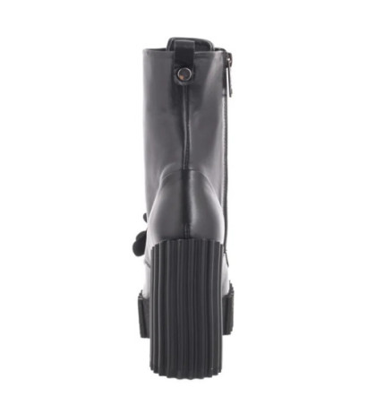 Carinii Czarne B9794__-E50-000-000-F10 (CI781-a) bateliai