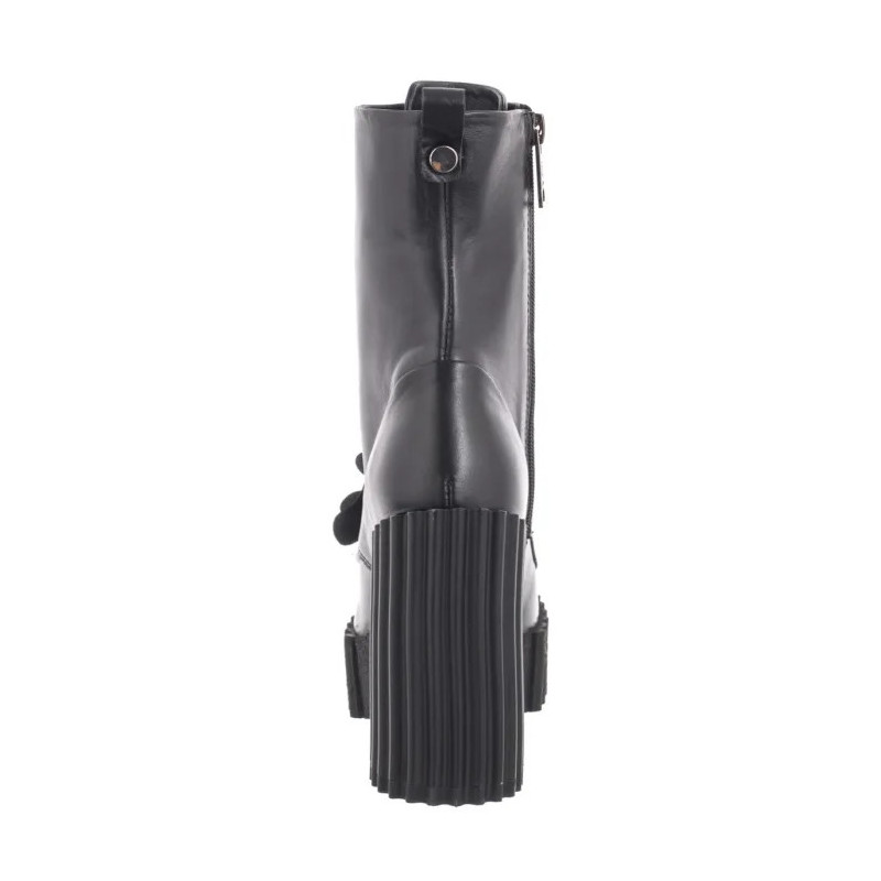 Carinii Czarne B9794__-E50-000-000-F10 (CI781-a) bateliai