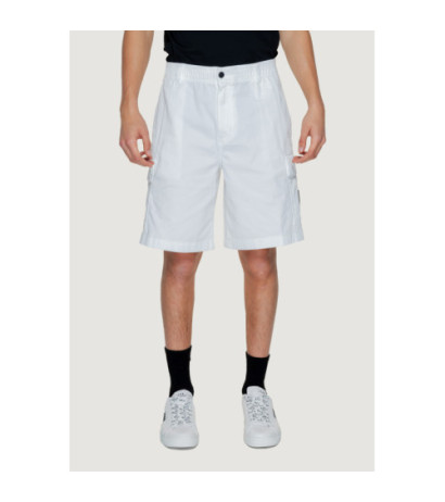 Calvin Klein Jeans šortai...