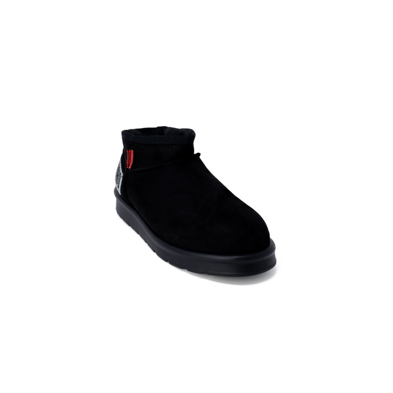 Love Moschino Aulinukai JA24053H1I Black