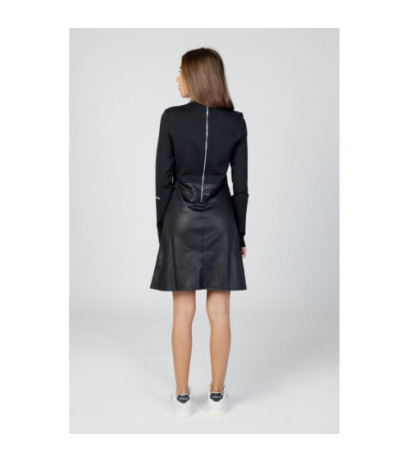 Calvin Klein Jeans Sunelė J20J221983 Black