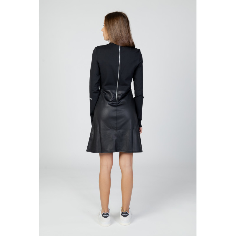 Calvin Klein Jeans Sunelė J20J221983 Black