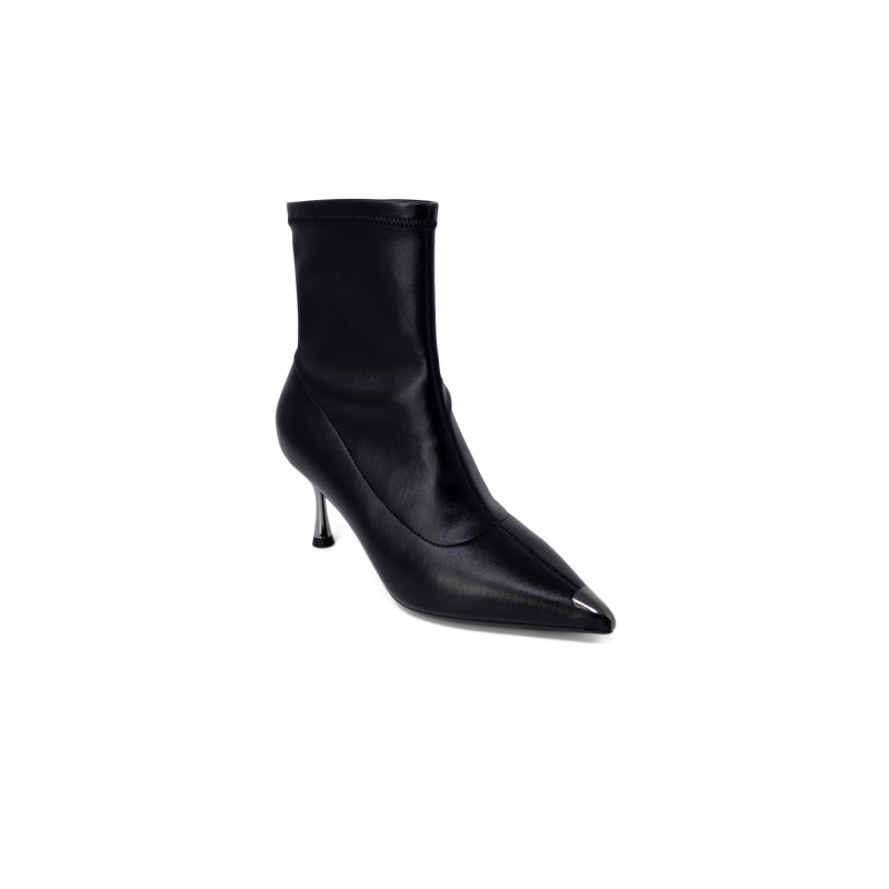 Cult Aulinukai CLW395400 Black