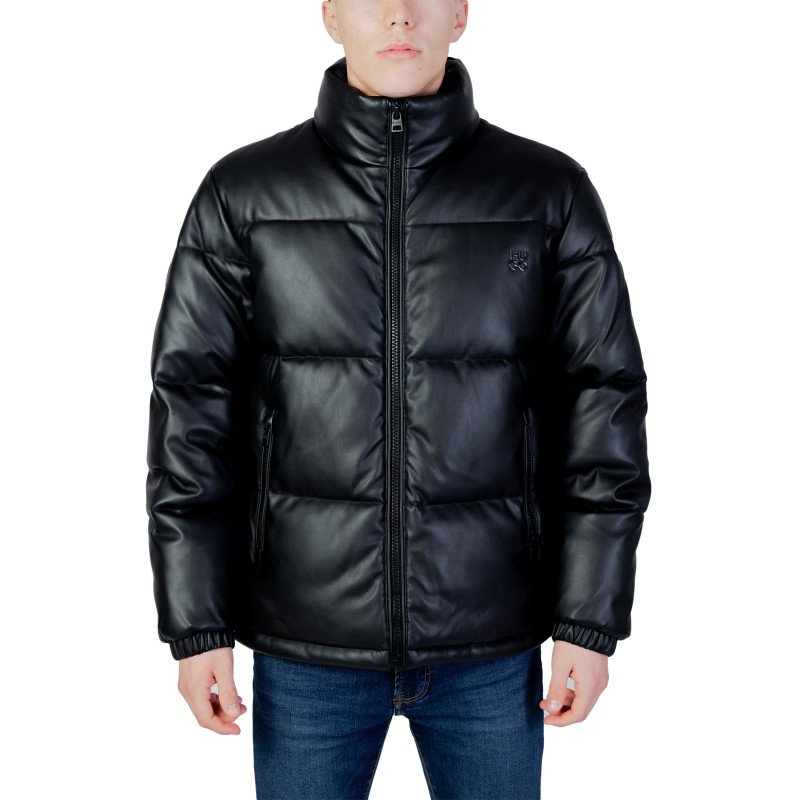 Hugo Striukė 50496246 Black