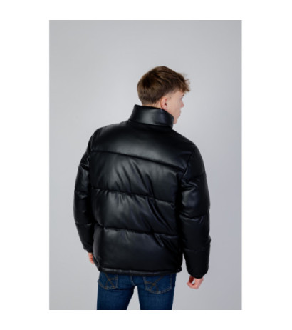 Hugo Striukė 50496246 Black