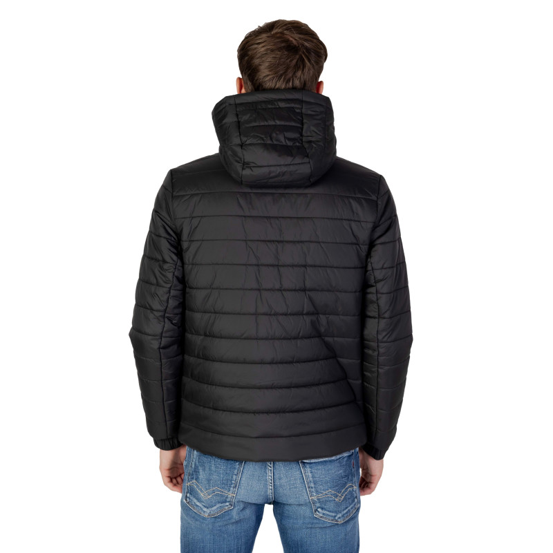 Hugo Striukė 50474699 Black