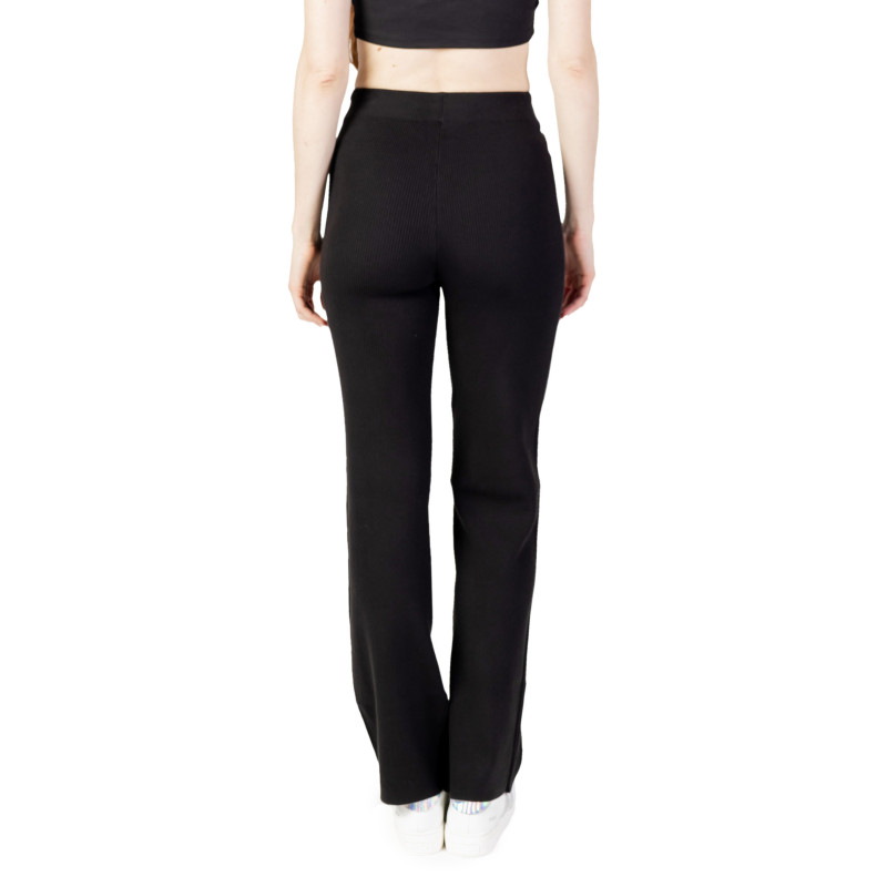 Calvin Klein Jeans Kelnės  J20J222114 Black