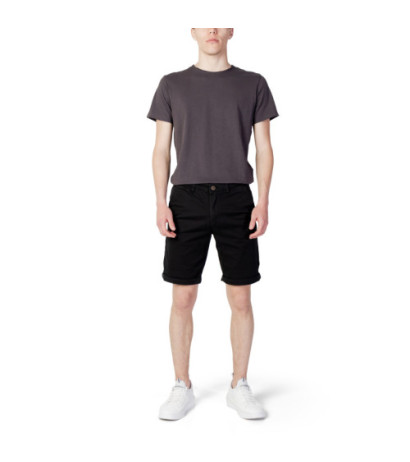 Jack & Jones šortai...