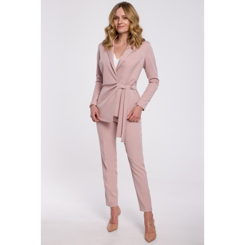 K056 Elegantiškas švarkas su šoniniu raišteliu - purvinai rožinės spalvos