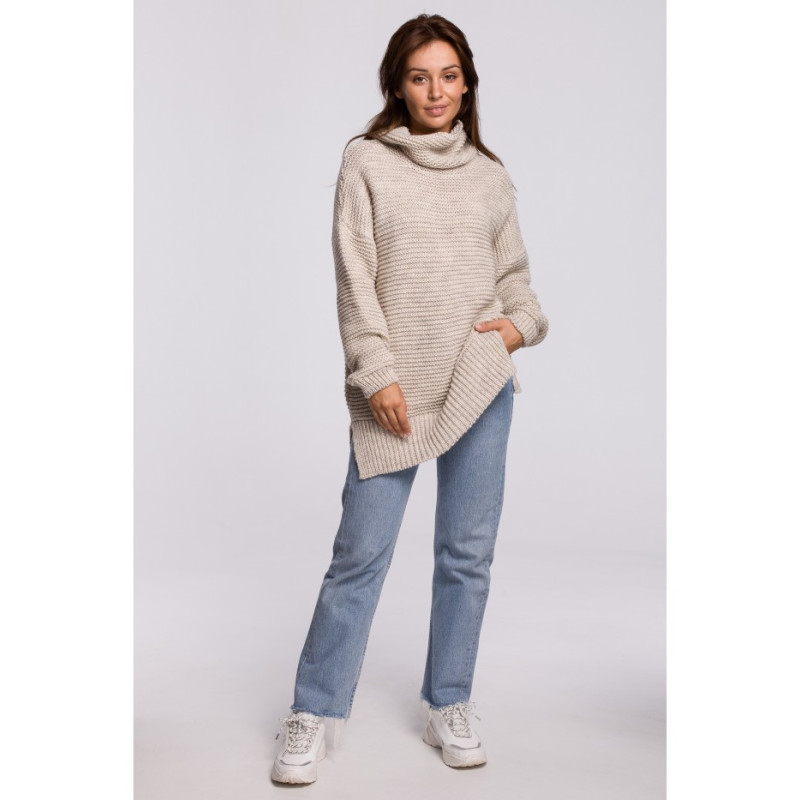 BK047 Sweter oversize z golfem - beżowy
