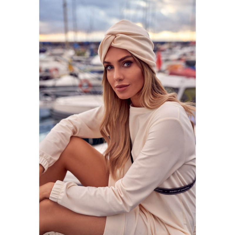 M601 Czapka Typu Turban - śmietankowa