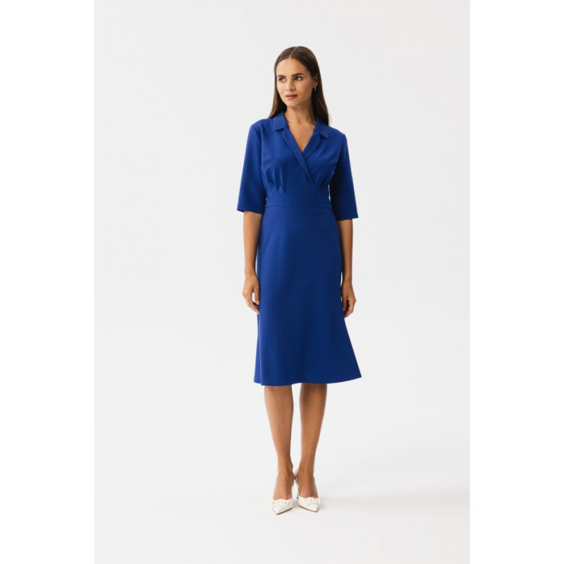 S348 Sukienka z kopertowym dekoltem i kołnierzykiem - chabrowa