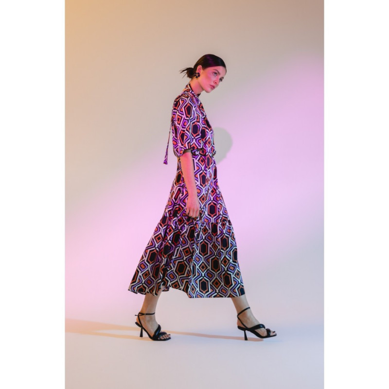 S367 Sukienka maxi z falbaną - model 2