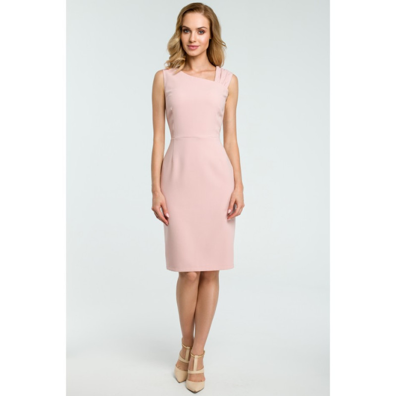 M397 Elegancka sukienka ołówkowa z rozcięciem - pudrowa