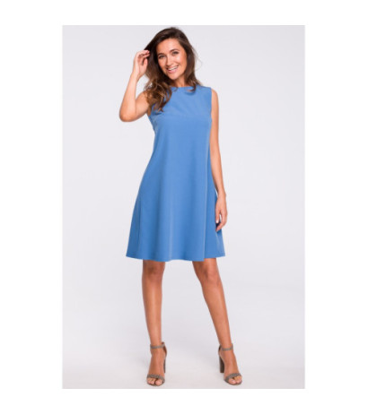 S157 Sukienka trapezowa z dekoltem z tyłu - niebieska