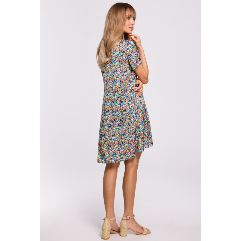 M505 Zwiewna sukienka w kwiaty z falbanką - model 2