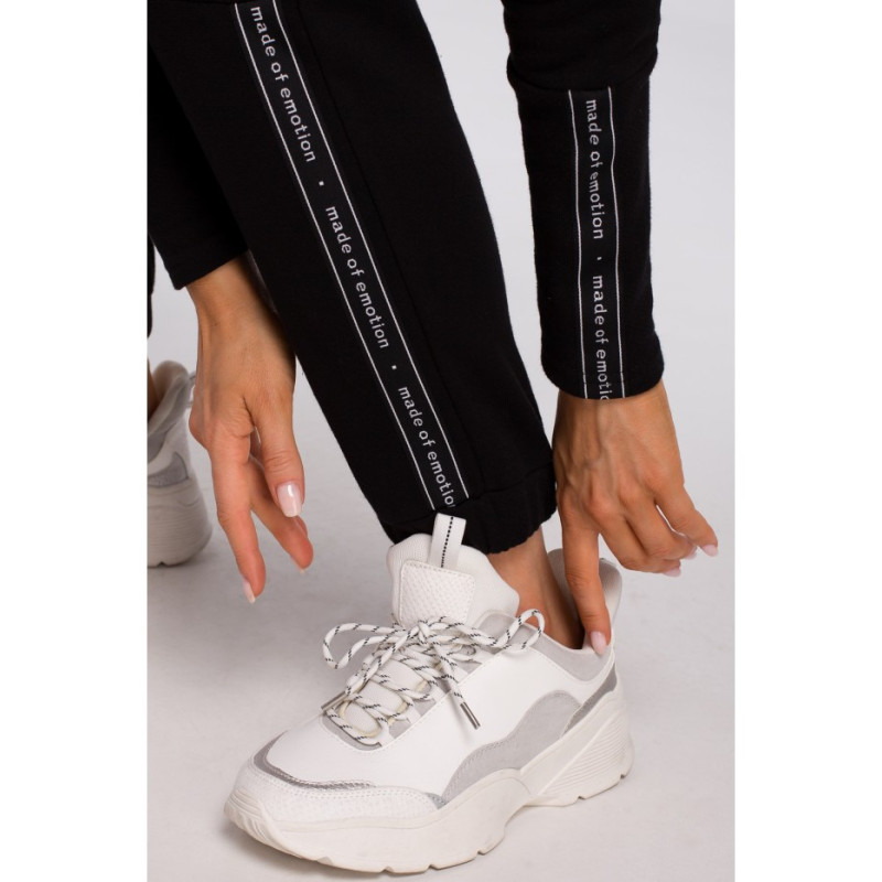 M553 Spodnie z lampasem - czarne