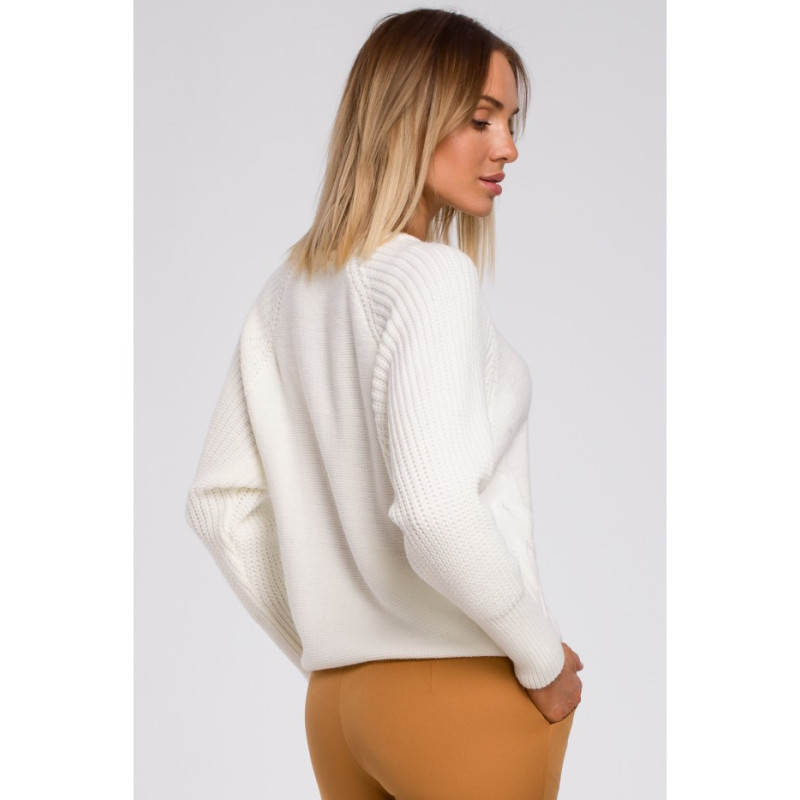 M554 Sweter z szerokimi rękawami i splotem warkoczowym - ecru