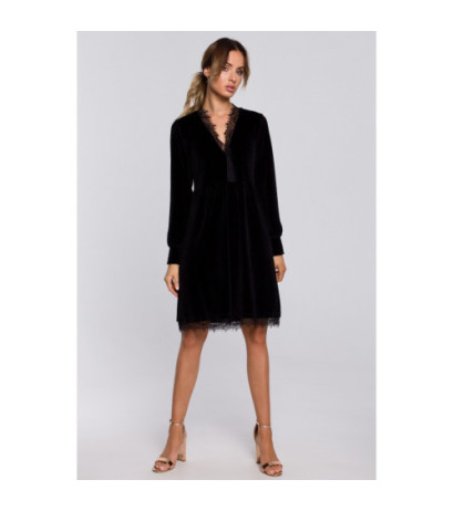 M563 Welurowa Sukienka Z Głębokim Dekoltem I Koronką - czarna