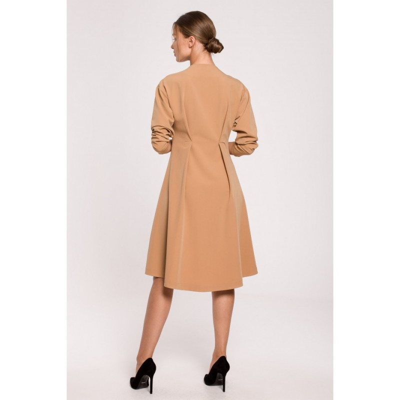 S280 Sukienka z rozkloszowanym dołem - kamelowa
