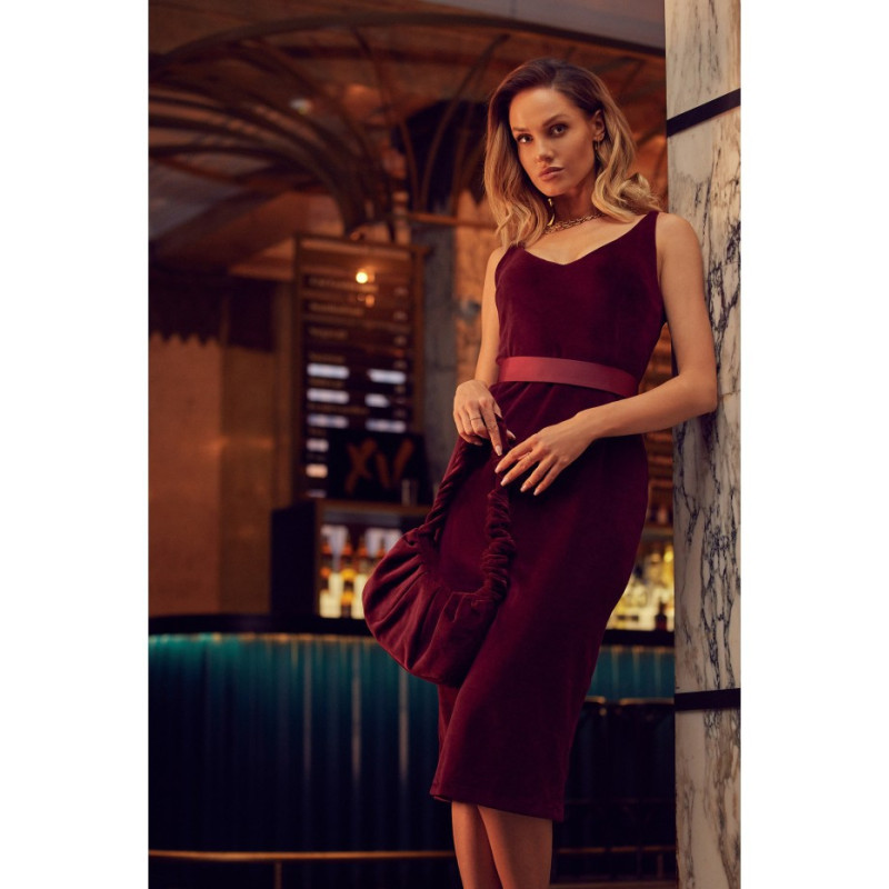 M657 Welurowa torebka na ramię - bordowa