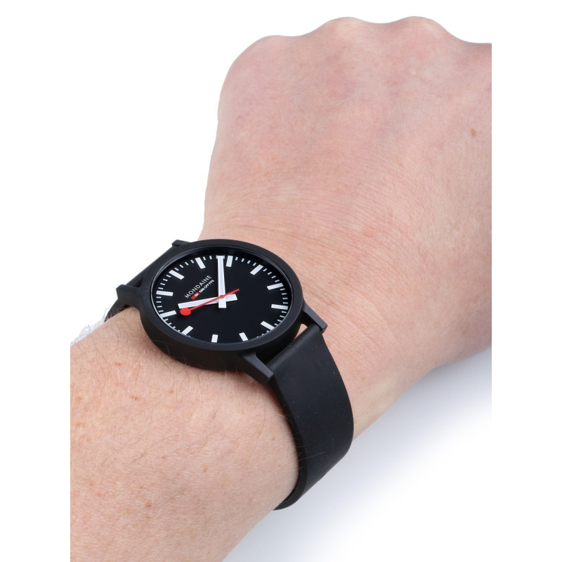 Mondaine MS1.41120.RB Mondaine MS1.41120.RB