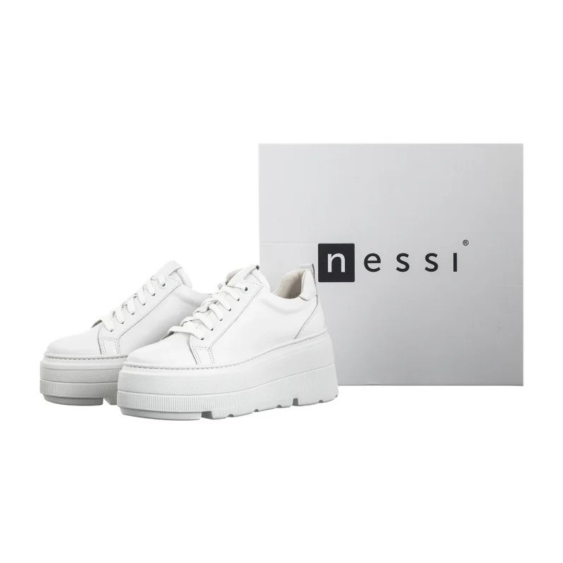 Nessi Białe 24577__ (NE394-b) bateliai