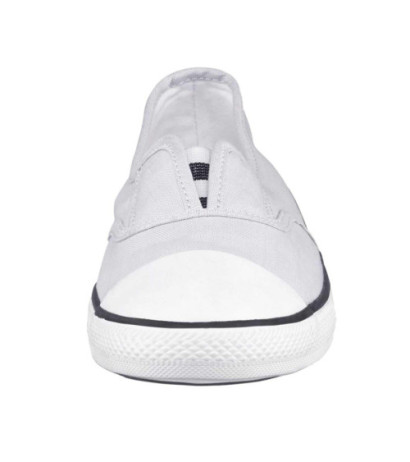 Converse prekės ženklo avalynė, šviesiai pilka