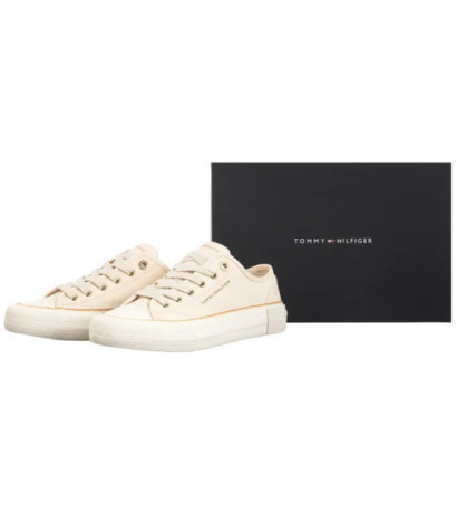Tommy Hilfiger Low Cut Lace-Up Sneaker Off White T3A9-33733-0890530 (TH1302-a) bateliai