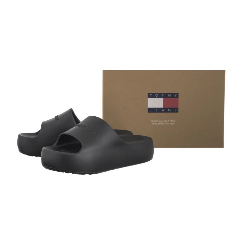 Tommy Hilfiger Tjw Chunky Pool Slide Ess Delicate Black EN0EN02879 BDS (TH1325-b) Moteriški batai/šlepetės