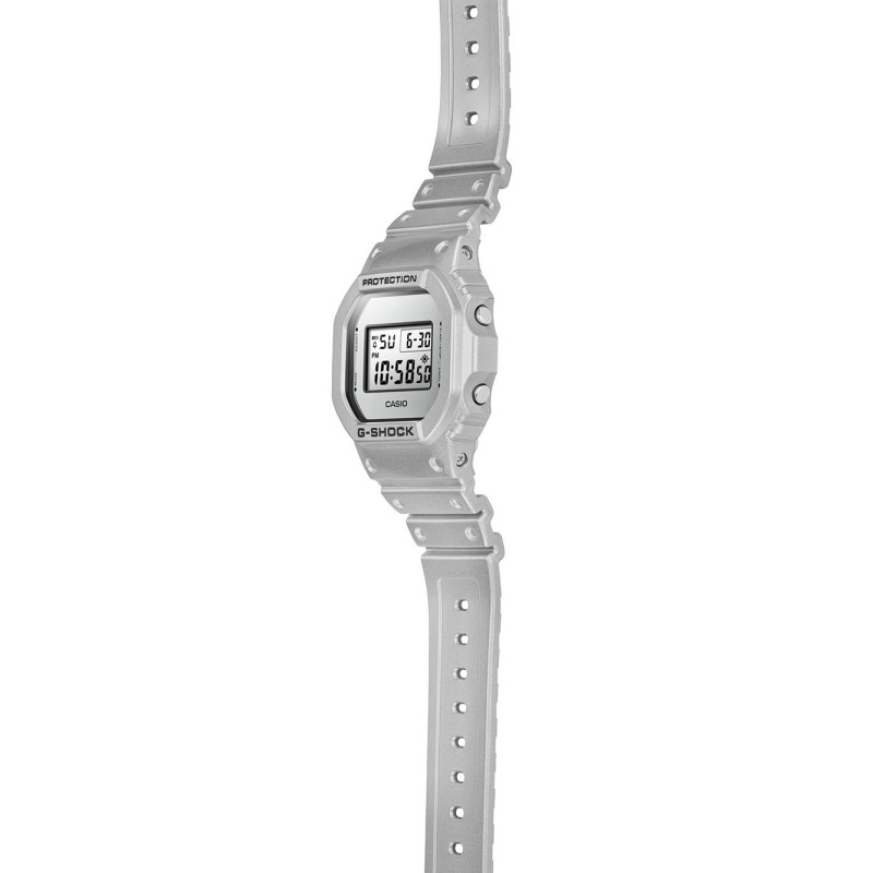 Casio DW-5600FF-8ER 
