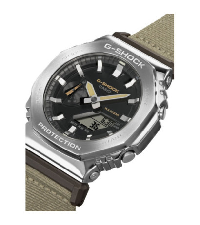 Casio GM-2100C-5AER 