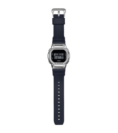 Casio GM-5600U-1ER 
