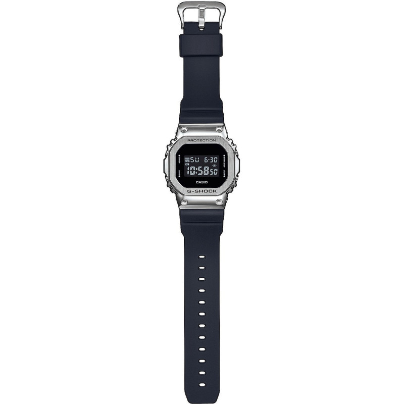 Casio GM-5600U-1ER Casio GM-5600U-1ER