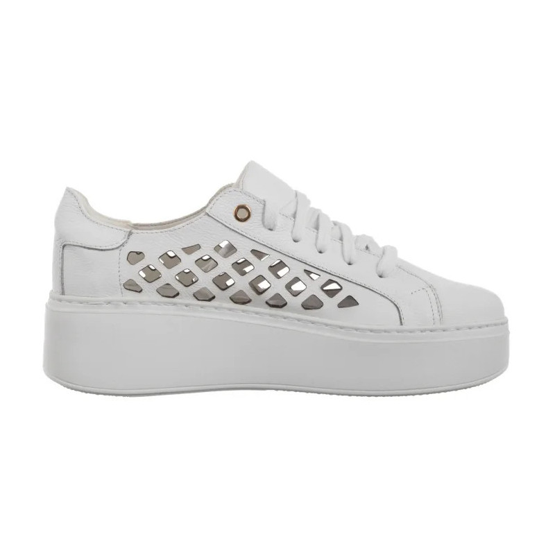 Nepeke Elvir White  (NP20-a) bateliai