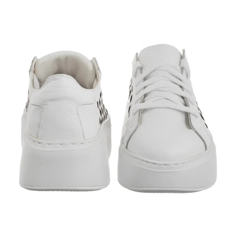 Nepeke Elvir White  (NP20-a) bateliai