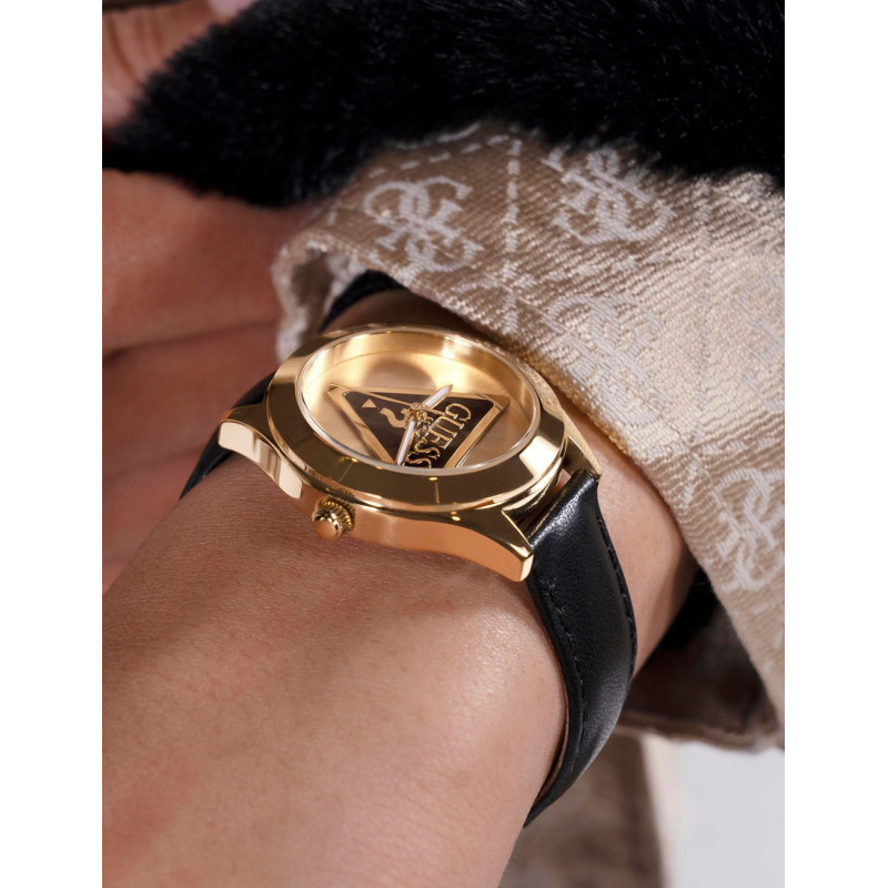 Guess GW0744L2 Guess GW0744L2
