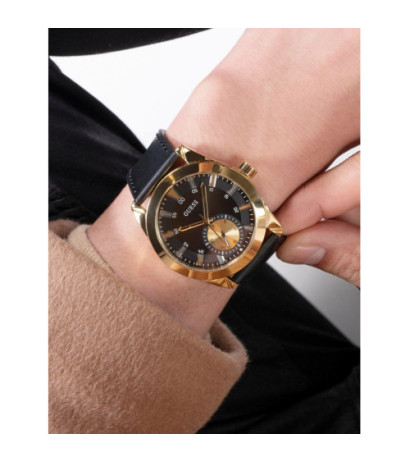 Guess GW0793G2 